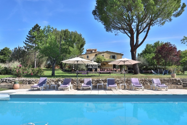 Luxury House for sale in Saint Saturnin les Apt, 1 595 000 €, Photo 1