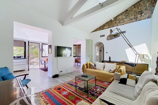 Luxury House for sale in Cannes, 749 000 €, Photo 2