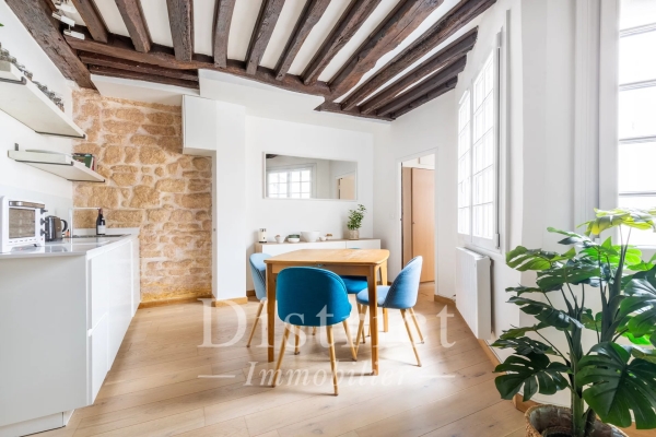 Luxury Apartment for sale in Paris 4Ème, 550 000 €, Photo 2