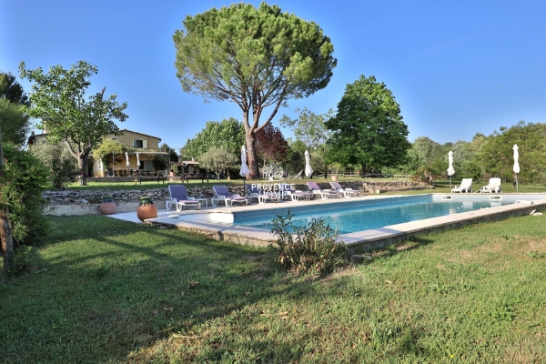 Maison de luxe à vendre à Saint Saturnin les Apt, 1 595 000 €, Photo 2