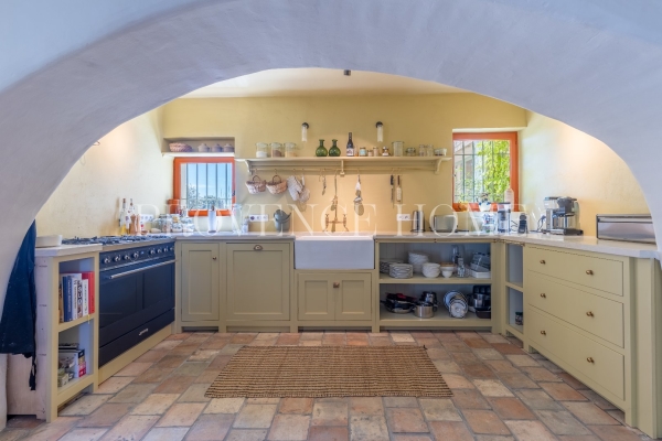 Maison de luxe à vendre à Saint Saturnin les Apt, 1 595 000 €, Photo 5