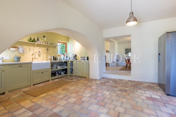 Maison de luxe à vendre à Saint Saturnin les Apt, 1 595 000 €, Photo 7