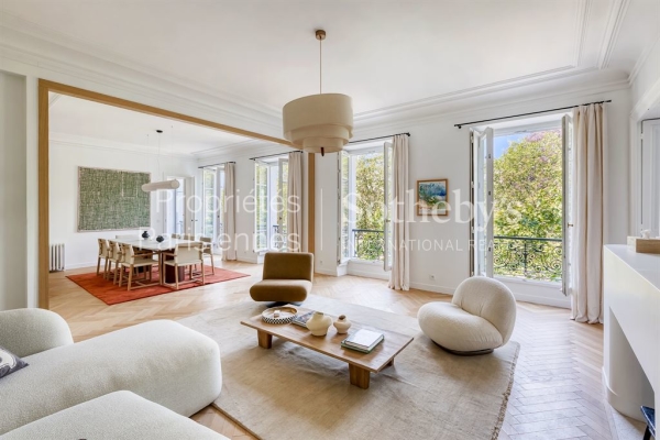 Luxury Apartment for sale in Paris 7Ème, 3 390 000 €, Photo 1