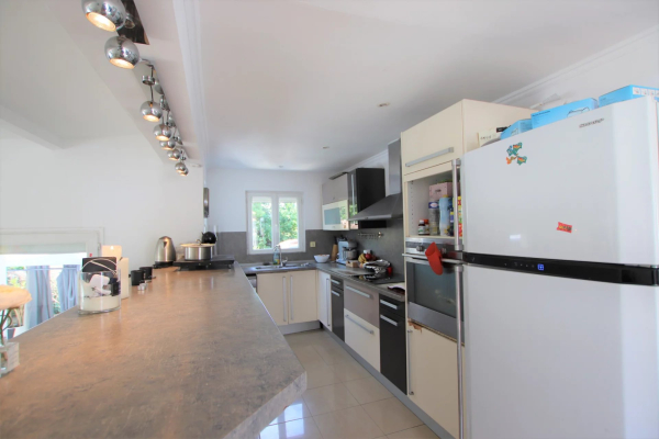Luxury House for sale in Cannes, 988 000 €, Photo 3