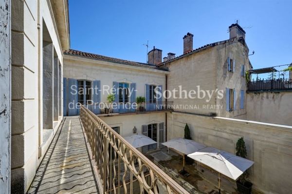 Maison de luxe à vendre à Avignon, 2 500 000 €, Photo 4