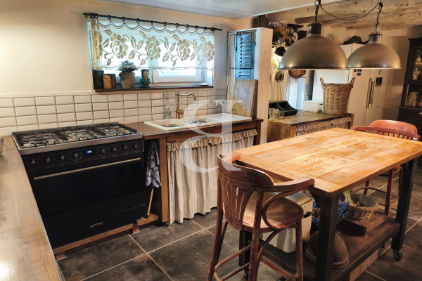 Maison de luxe à vendre à Sainte-Cécile-les-Vignes, 695 000 €, Photo 7