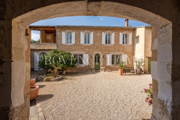 Maison de luxe à vendre à Maubec, 1 570 000 €, Photo 4