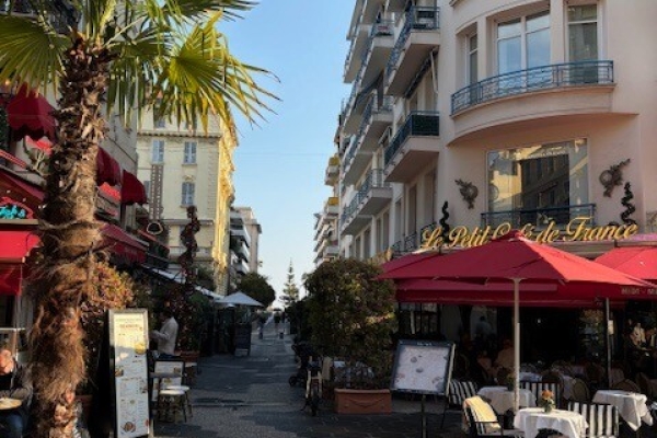 Appartement de luxe à vendre à Nice, 395 000 €, Photo 1