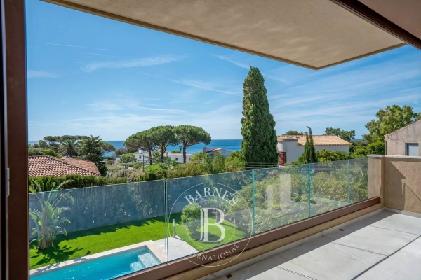 Maison de luxe à vendre à Roquebrune-sur-Argens, 1 800 000 €, Photo 2