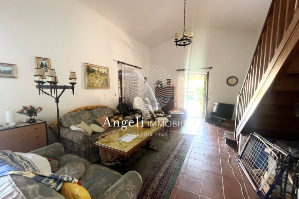 Maison de luxe à vendre à Saint-Aygulf, 700 000 €, Photo 4