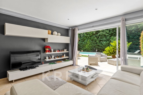 Luxury House for sale in Villeneuve-Loubet, 925 000 €, Photo 3