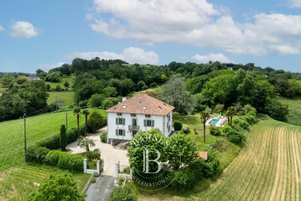 Maison de luxe à vendre à Guiche, 1 595 000 €, Photo 1