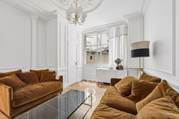 Appartement de luxe à vendre à Paris 7Ème, 540 000 €