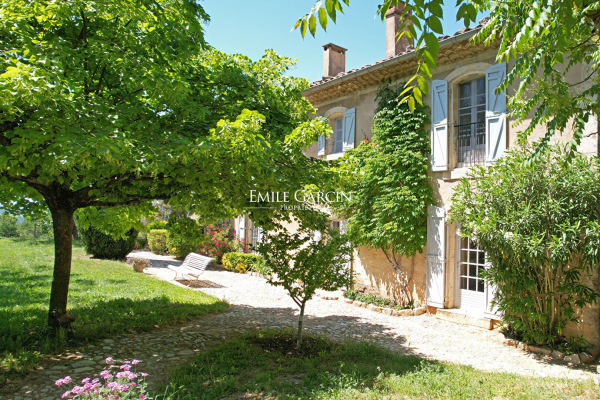 Maison de luxe à vendre à Apt, 680 000 €, Photo 2