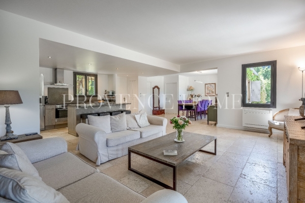 Maison de luxe à vendre à Robion, 740 000 €, Photo 5