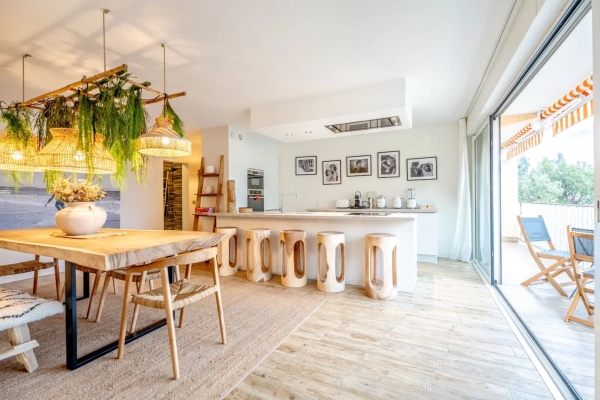 Appartement de luxe à vendre à Saint-Tropez, 895 000 €, Photo 1