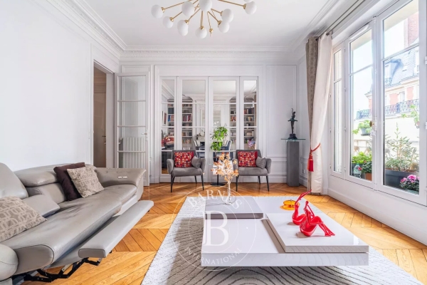 Luxury Apartment for sale in Neuilly-sur-Seine, 1 460 000 €, Photo 1