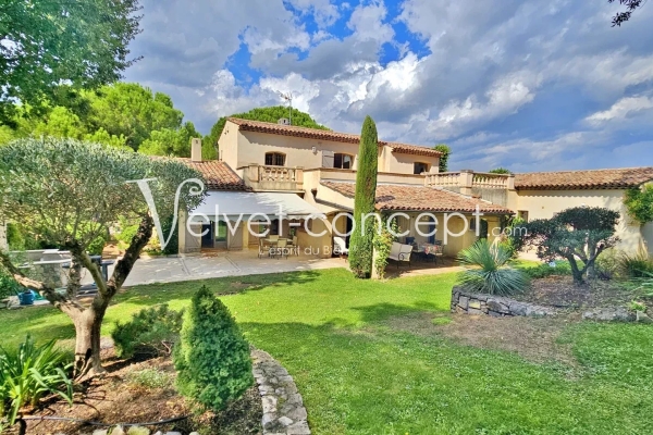 Maison de luxe à vendre à Biot, 1 729 000 €, Photo 1