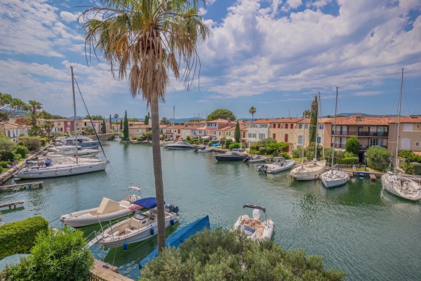 Maison de luxe à vendre à Grimaud, 1 395 000 €, Photo 1