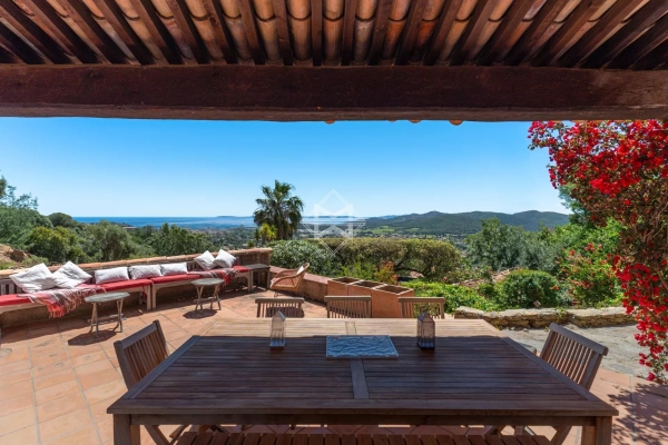 Maison de luxe à vendre à Bormes-les-Mimosas, 1 885 000 €, Photo 1