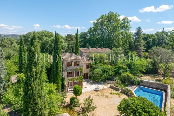 Maison de luxe à vendre à Oppède, 850 000 €, Photo 1