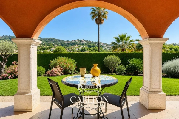 Maison de luxe à vendre à Saint-Paul-de-Vence, 1 420 000 €, Photo 2