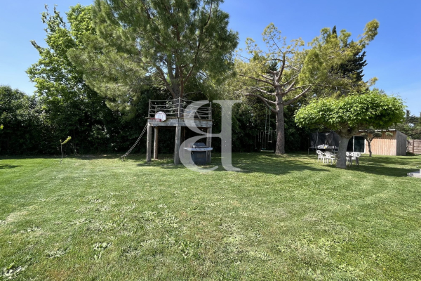 Maison de luxe à vendre à Saint Étienne-du-Grès, 498 000 €, Photo 4