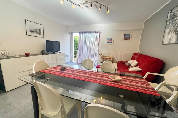 Luxury Apartment for sale in Saint-Tropez, 860 000 €, Photo 4