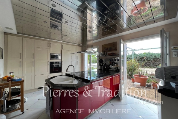 Maison de luxe à vendre à Rustrel, 532 000 €, Photo 4