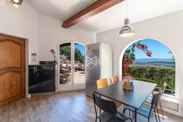 Maison de luxe à vendre à Bormes-les-Mimosas, 1 885 000 €, Photo 7