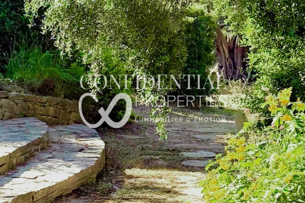 Luxury House for sale in Callas, 2 800 000 €, Photo 1
