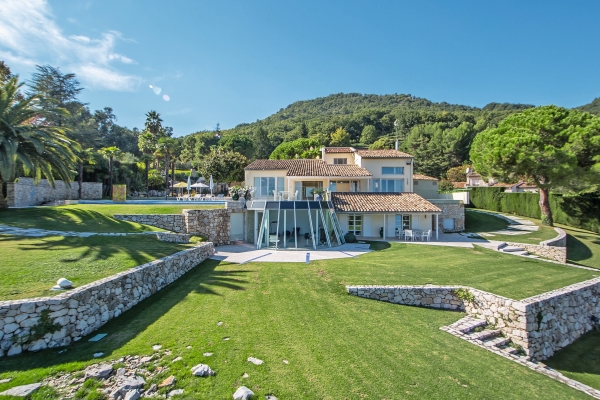 Luxury House for sale in Vence, 1 990 000 €, Photo 1