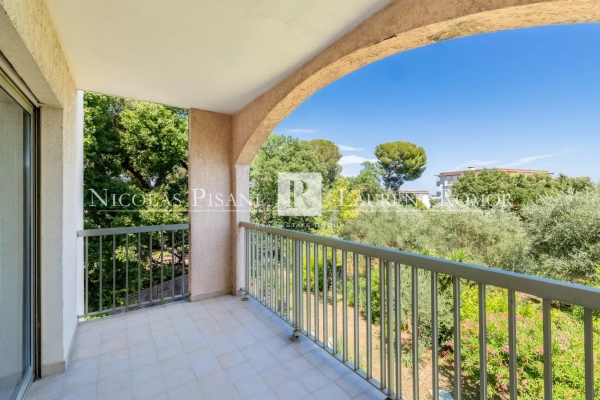 Appartement de luxe à vendre à Antibes, 289 000 €, Photo 1