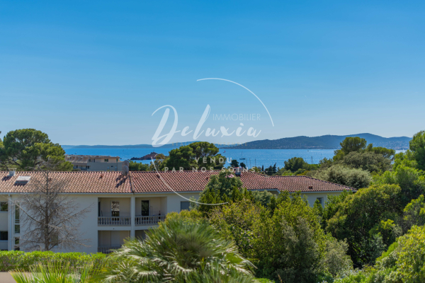 Luxury Apartment for sale in Saint-Raphaël, 965 000 €, Photo 2