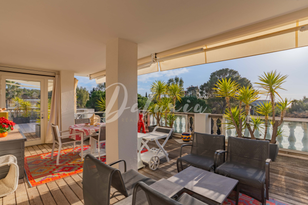Appartement de luxe à vendre à Saint-Raphaël, 1 090 000 €, Photo 2