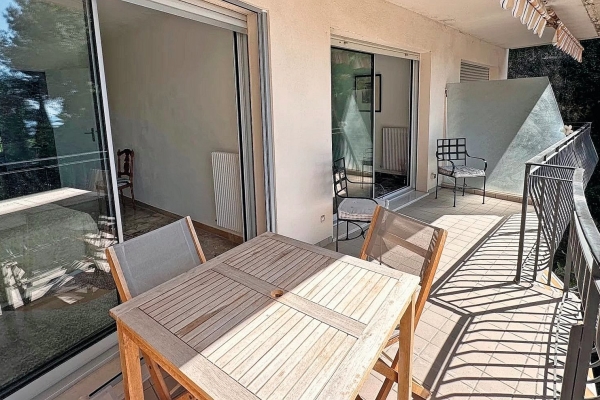 Luxury Apartment for sale in Roquebrune-Cap-Martin, 559 000 €, Photo 2