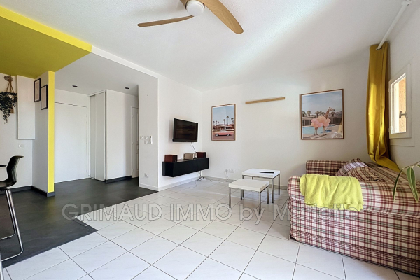 Appartement de luxe à vendre à Grimaud, 259 000 €, Photo 2