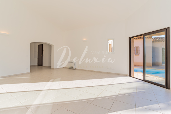 Maison de luxe à vendre à Saint-Raphaël, 1 090 000 €, Photo 4