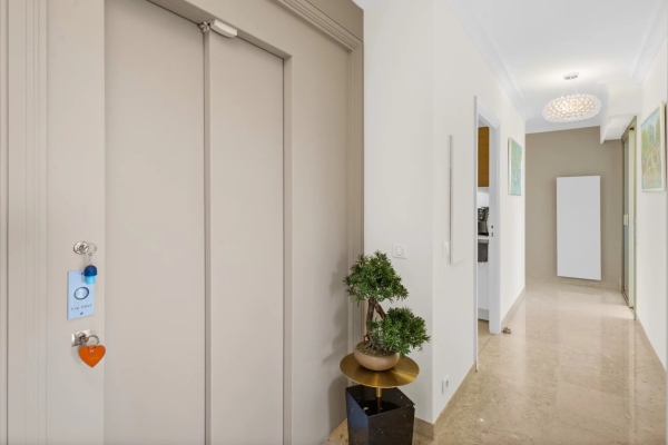 Luxury Apartment for sale in Le Cannet, 1 290 000 €, Photo 5
