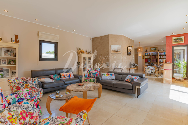 Luxury House for sale in Roquebrune-sur-Argens, 975 000 €, Photo 6
