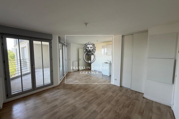 Appartement de luxe à vendre à Noisy-le-Sec, 250 000 €, Photo 1