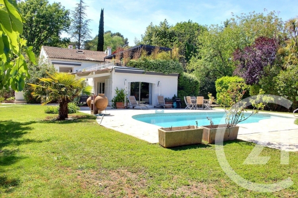 Luxury House for sale in Roquefort-les-Pins, 1 375 000 €, Photo 1