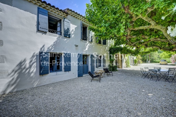 Maison de luxe à vendre à Saint-Rémy-de-Provence, 1 795 000 €, Photo 1