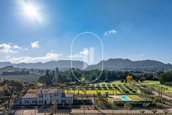 Luxury House for sale in Eygalières, 8 800 000 €, Photo 1