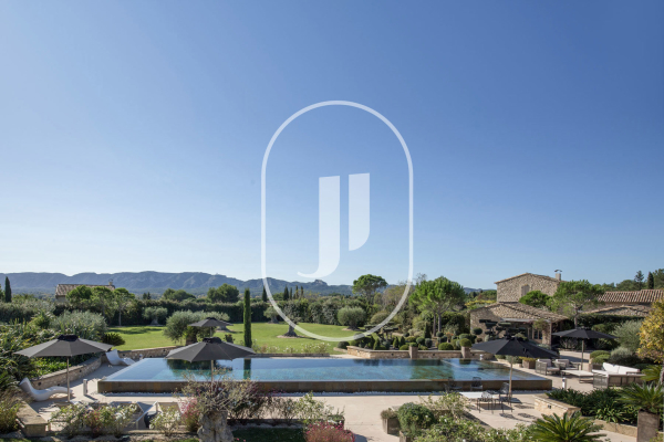 Maison de luxe à vendre à Saint-Rémy-de-Provence, 6 890 000 €, Photo 1