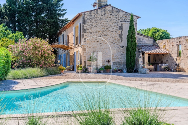 Maison de luxe à vendre à Tarascon, 1 150 000 €, Photo 1