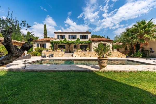 Maison de luxe à vendre à Paradou, 1 995 000 €, Photo 1