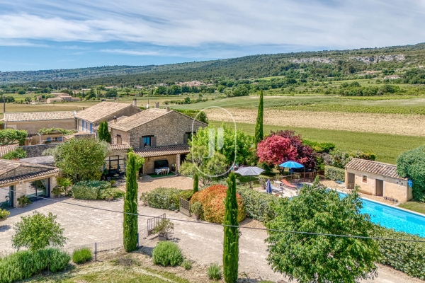 Maison de luxe à vendre à Joucas, 1 175 000 €, Photo 1