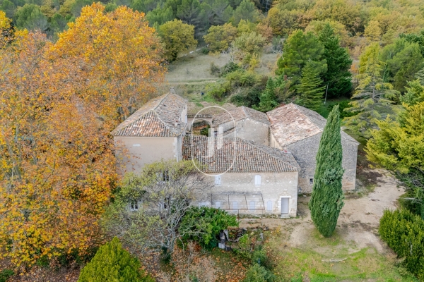Maison de luxe à vendre à Lacoste, 2 800 000 €, Photo 1