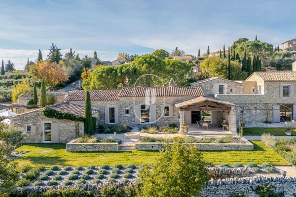 Luxury House for sale in Gordes, 3 795 000 €, Photo 1